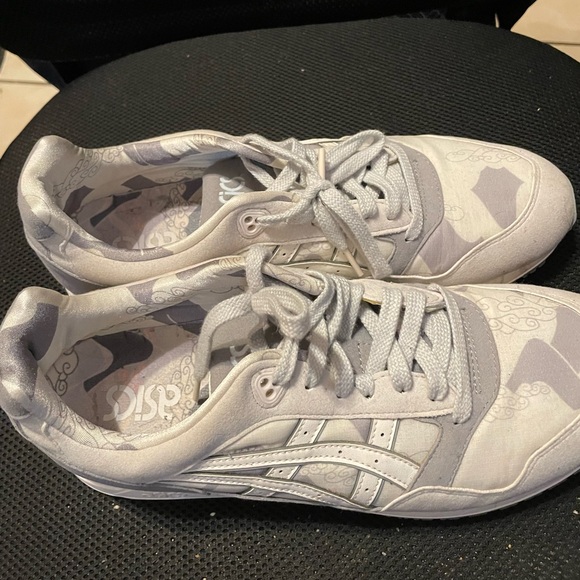 ASICS sneakers - Picture 2 of 3